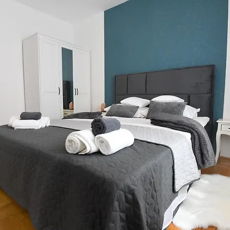 Visnjik- Free Private Parking * Задар